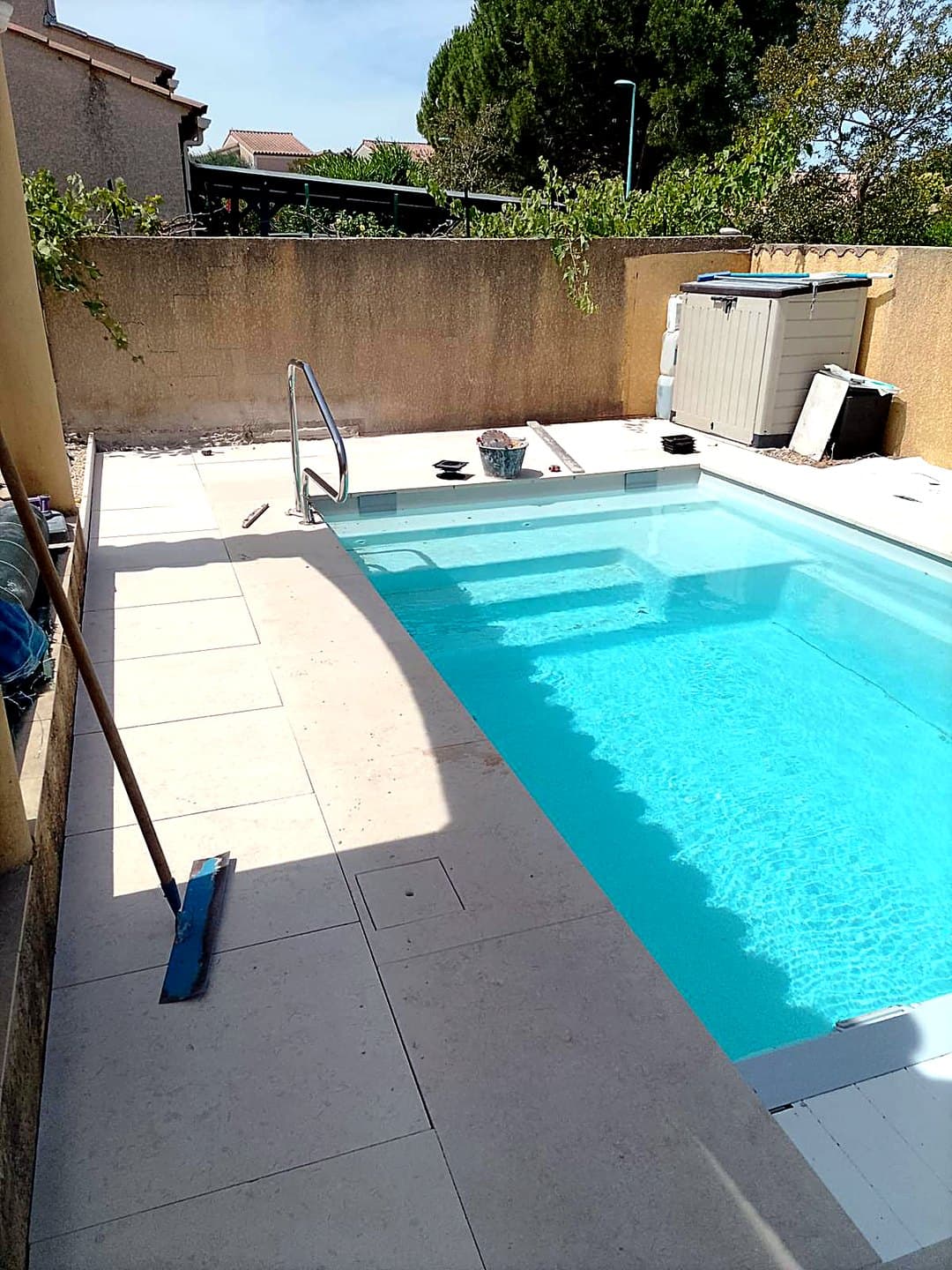 Aménagement réalisé : plage de piscine